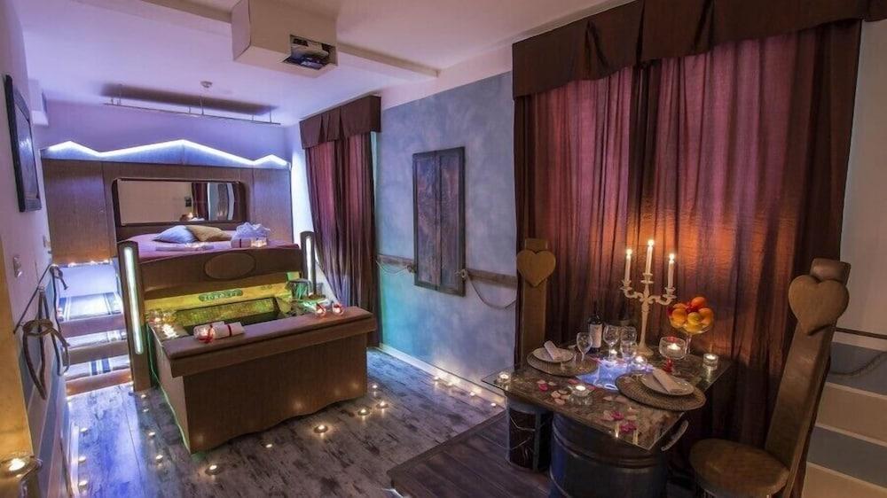 Hotel Butterfly トッレ・デル・ラーゴ・プッチーニ エクステリア 写真