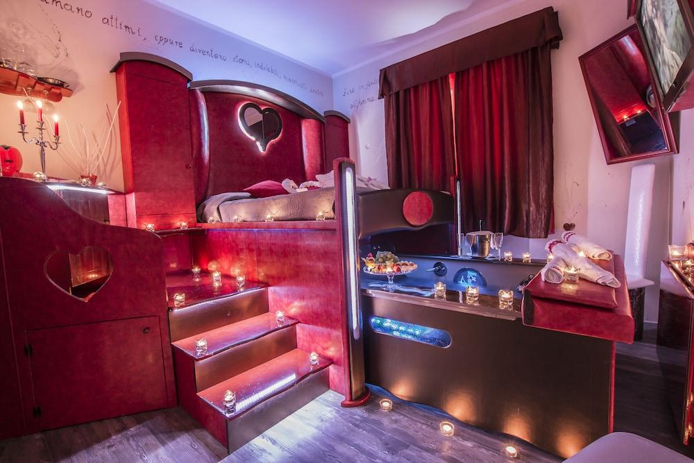 Hotel Butterfly トッレ・デル・ラーゴ・プッチーニ エクステリア 写真