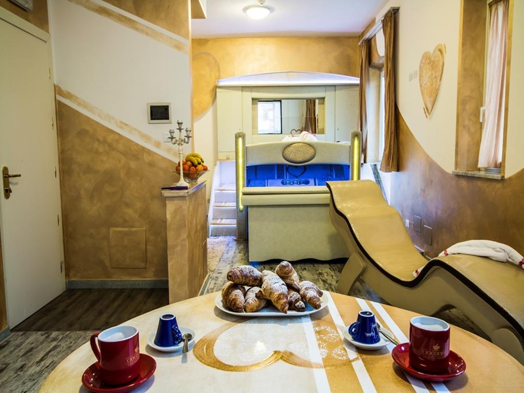 Hotel Butterfly トッレ・デル・ラーゴ・プッチーニ エクステリア 写真
