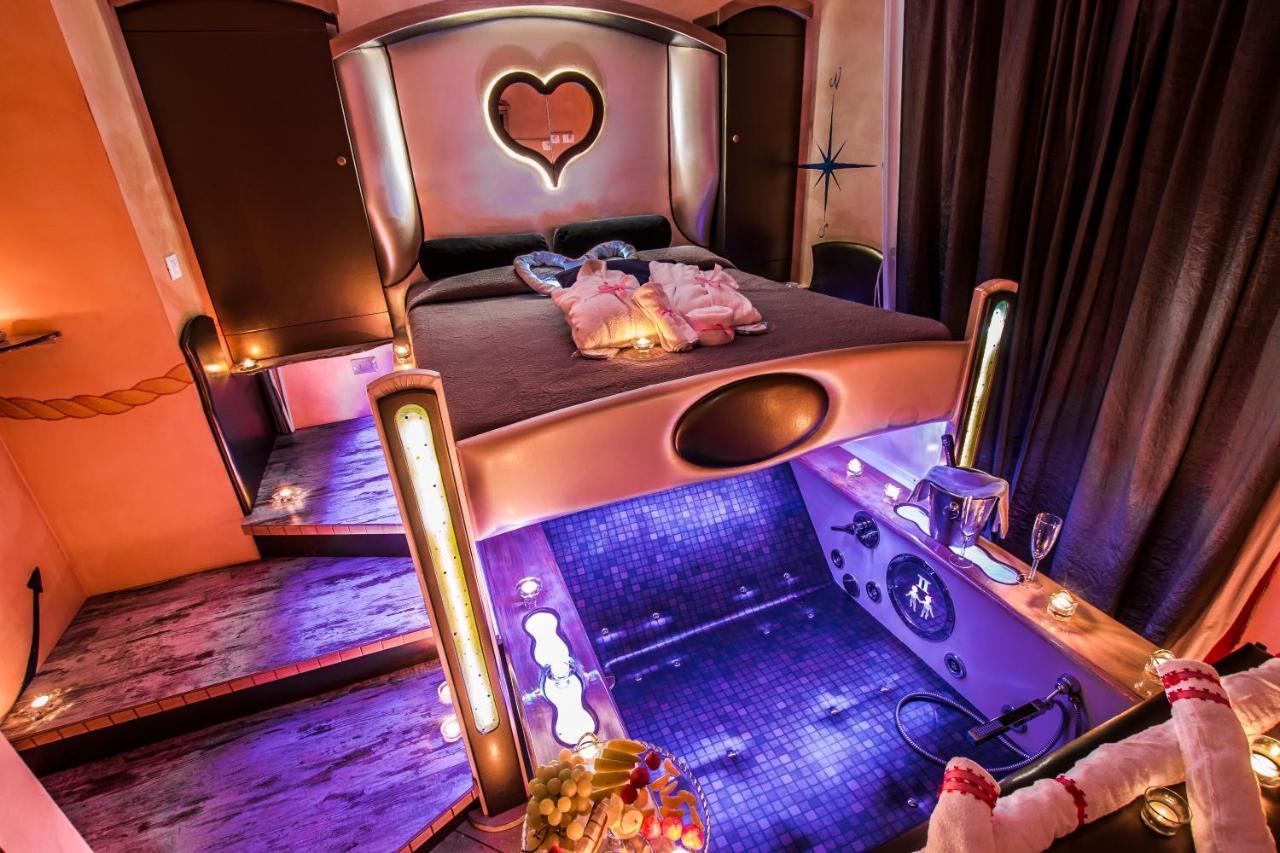 Hotel Butterfly トッレ・デル・ラーゴ・プッチーニ エクステリア 写真